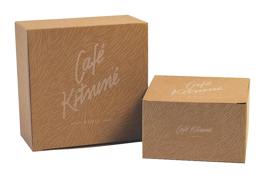 Café Kitsuné paper box with logo 